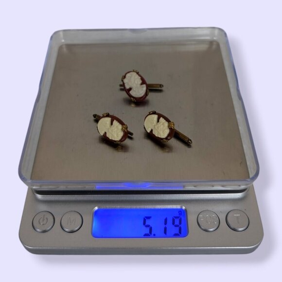 Vintage Celluloid Cameo Cufflink Set - Picture 5 of 5